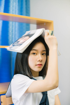 不脱袜的人